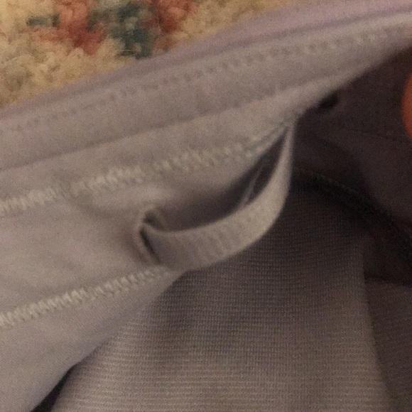 Lululemon Speed Up Shorts 2.5” - Size 10 - Picture 9 of 9